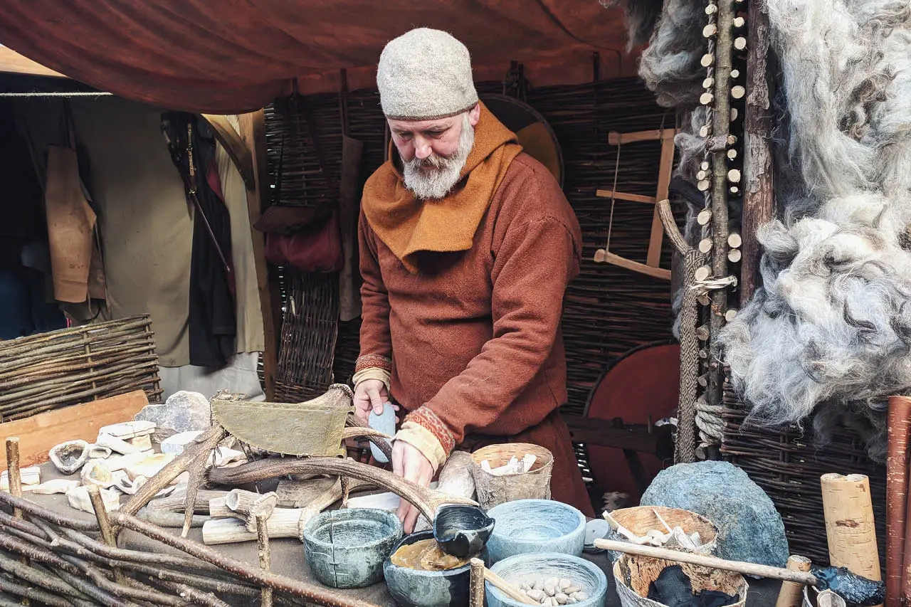 gamla uppsala museum vikingatidsfestival